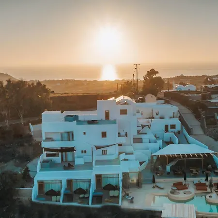 Divino Caldera Hotel Akrotírion